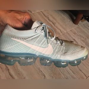 Nike air VaporMax Flyknit Women’s 10.5